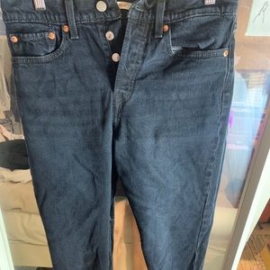 NEVER WORN wedgie Levi’s